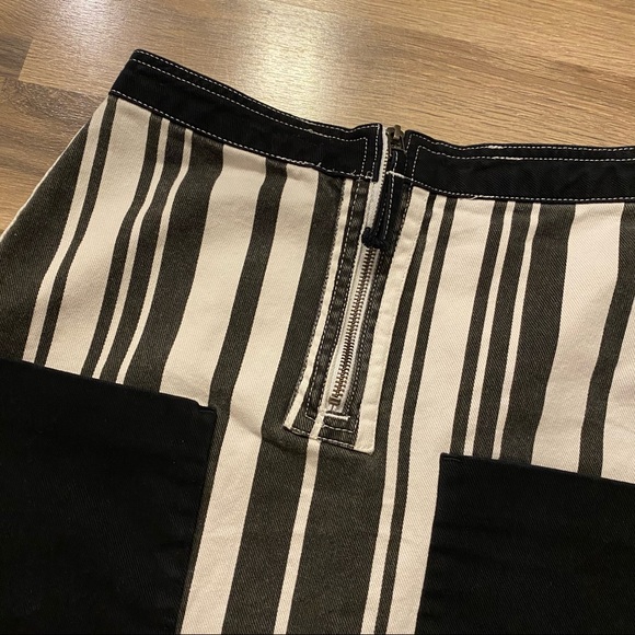 Urban Outfitters BDG Black/White Striped Zipper Front Skirt - Picture 4 of 6